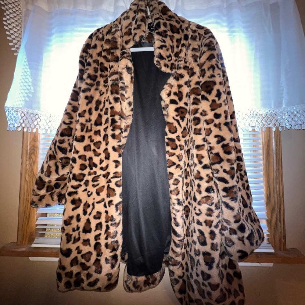 Love Tree cheetah coat